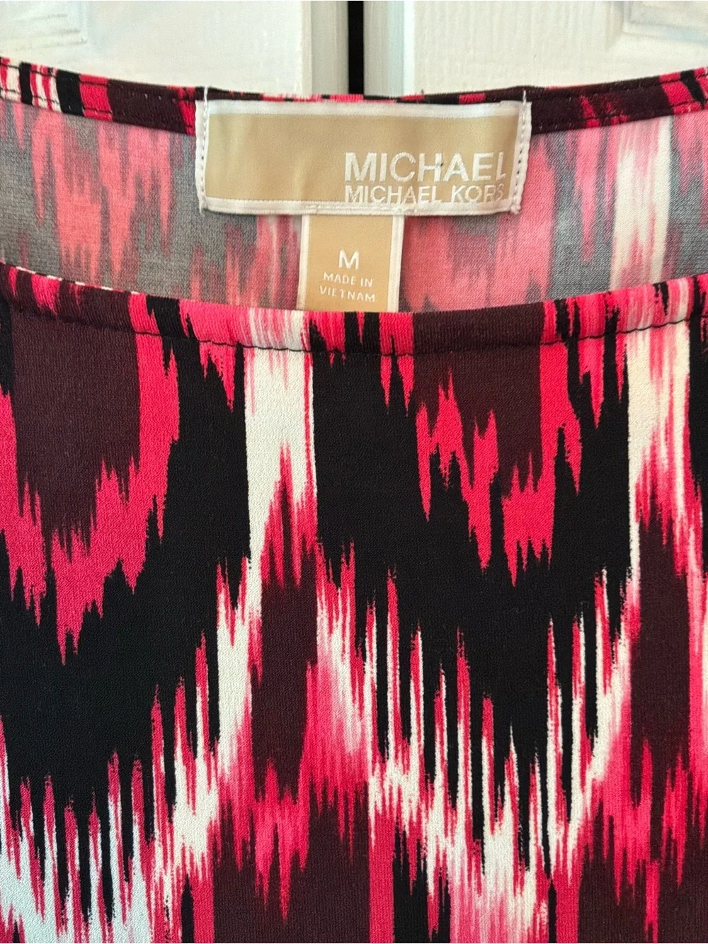 Michael Kors Women's Black/Hot Pink/Red/White Short Sleeve Top/Pop Over Blouse.